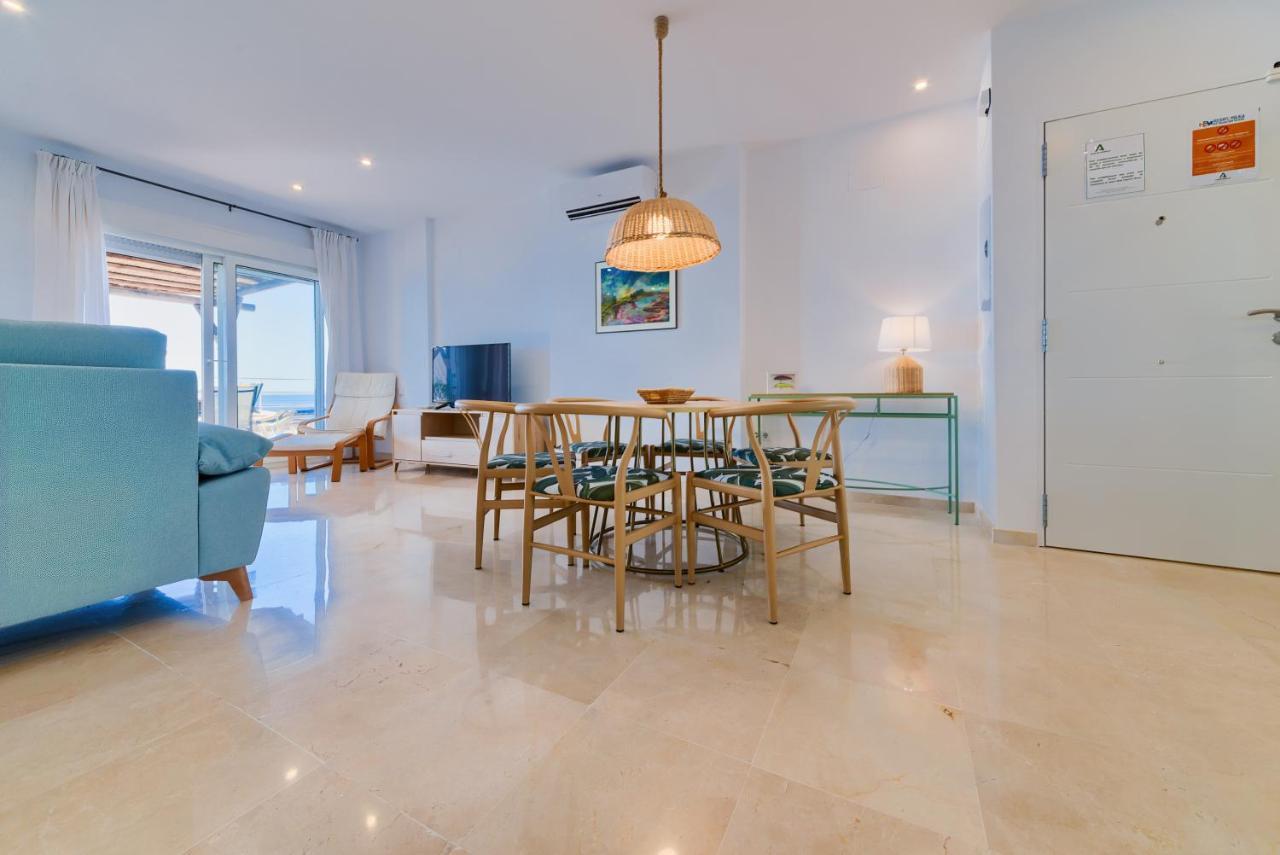 Holidays2Fuengirola Duplex With Stunning Sea View, Terraces,1St Line Beside Port Exteriér fotografie