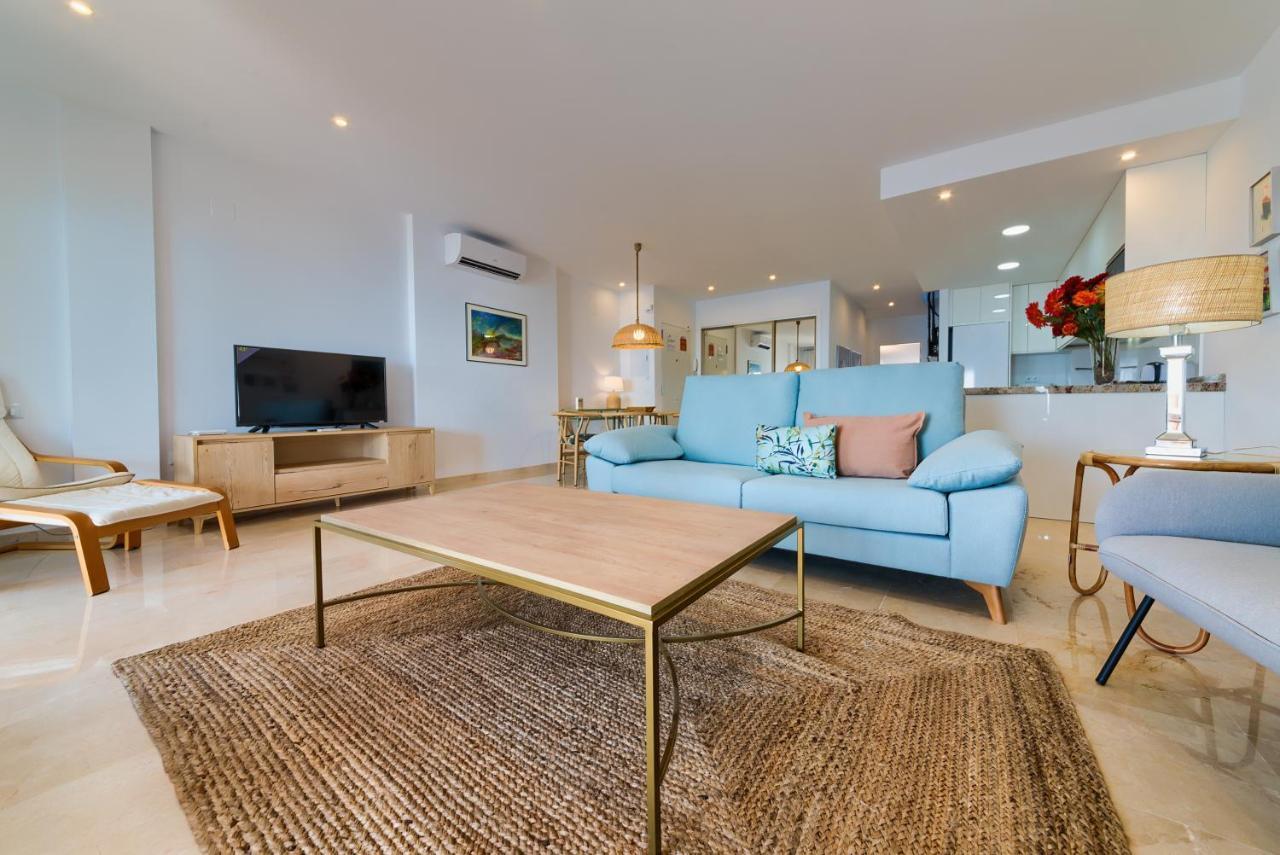 Holidays2Fuengirola Duplex With Stunning Sea View, Terraces,1St Line Beside Port Exteriér fotografie