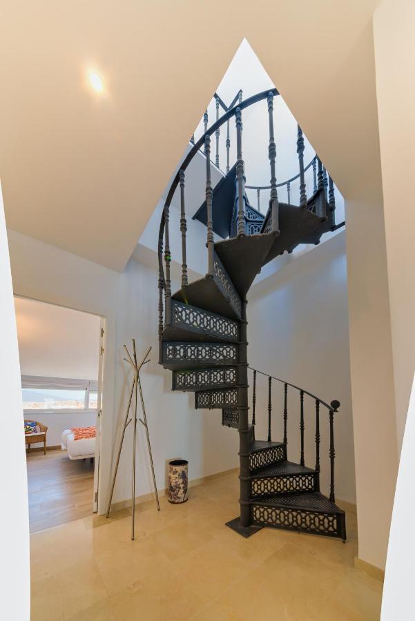 Holidays2Fuengirola Duplex With Stunning Sea View, Terraces,1St Line Beside Port Exteriér fotografie