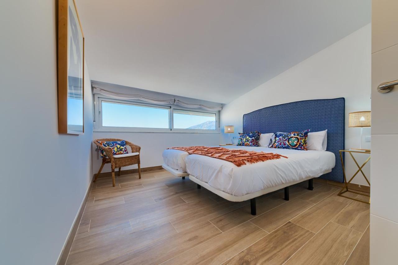Holidays2Fuengirola Duplex With Stunning Sea View, Terraces,1St Line Beside Port Exteriér fotografie